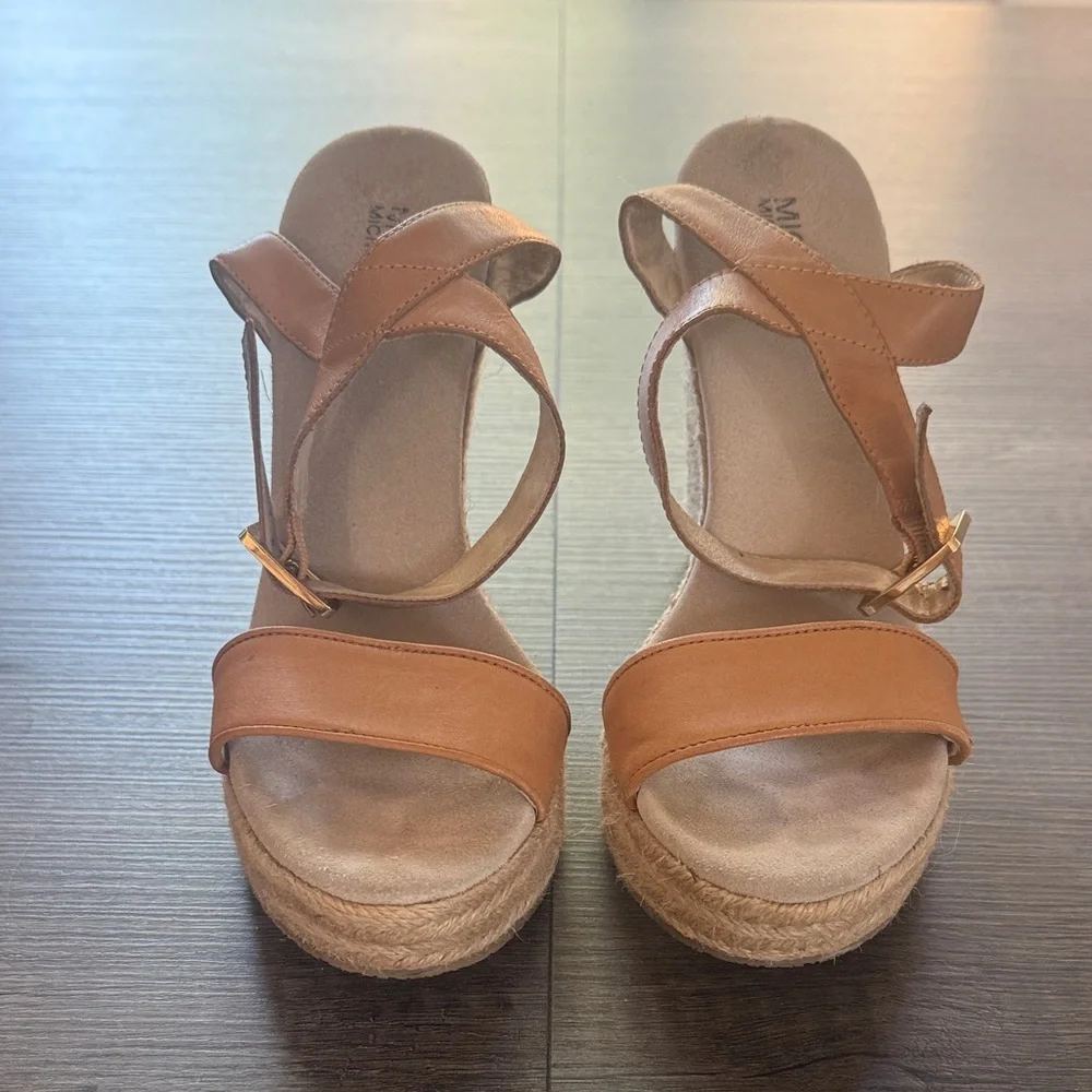 Michael Kors Camel Leather Espadrille Wedge Sandals G Buckle Ankle Strap Size 8